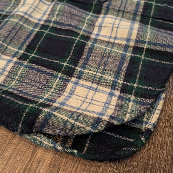 Vintage Woolrich Woman's Wool Button Down Shirt Blue Tartan Plaid USA Wool Sz 12 - Picture 13 of 16